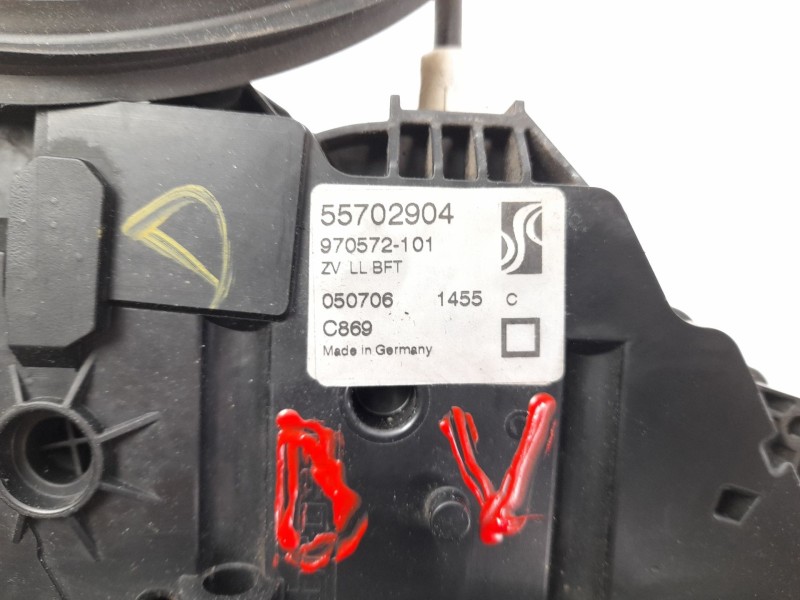 Recambio de cerradura puerta delantera derecha para fiat grande punto (199) 1.9 d multijet referencia OEM IAM 55702904  