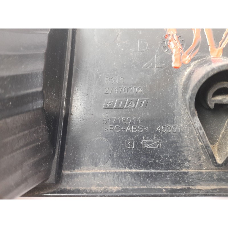 Recambio de piloto trasero derecho paragolpes para fiat grande punto (199) 1.9 d multijet referencia OEM IAM 51718011  