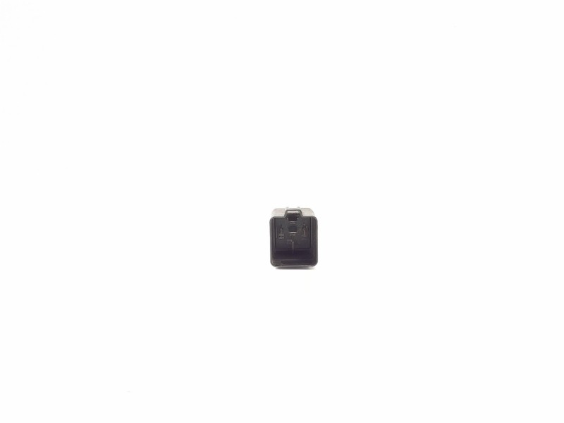 Recambio de rele electroventilador para fiat grande punto (199) 1.9 d multijet referencia OEM IAM 46520438  