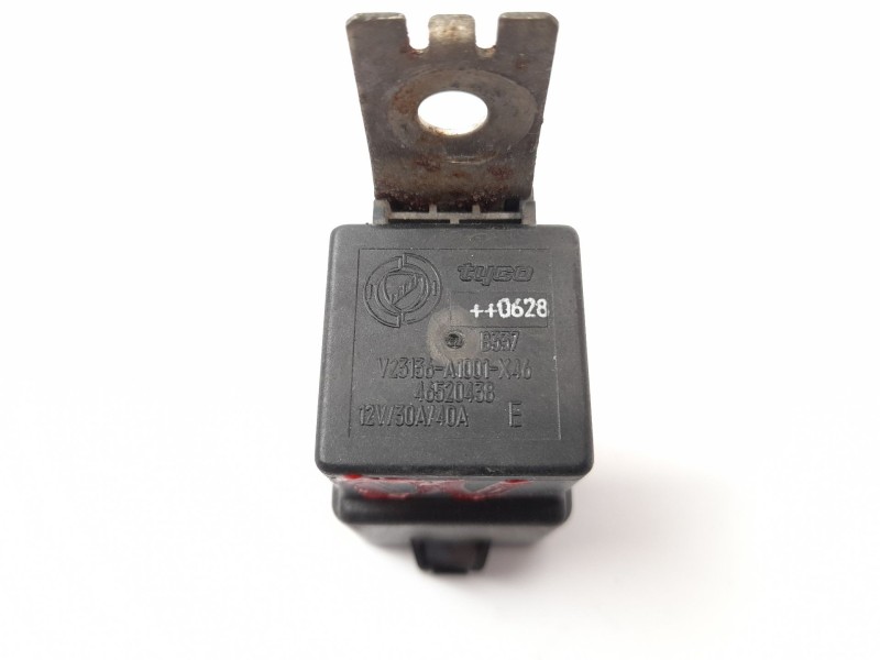 Recambio de rele electroventilador para fiat grande punto (199) 1.9 d multijet referencia OEM IAM 46520438  