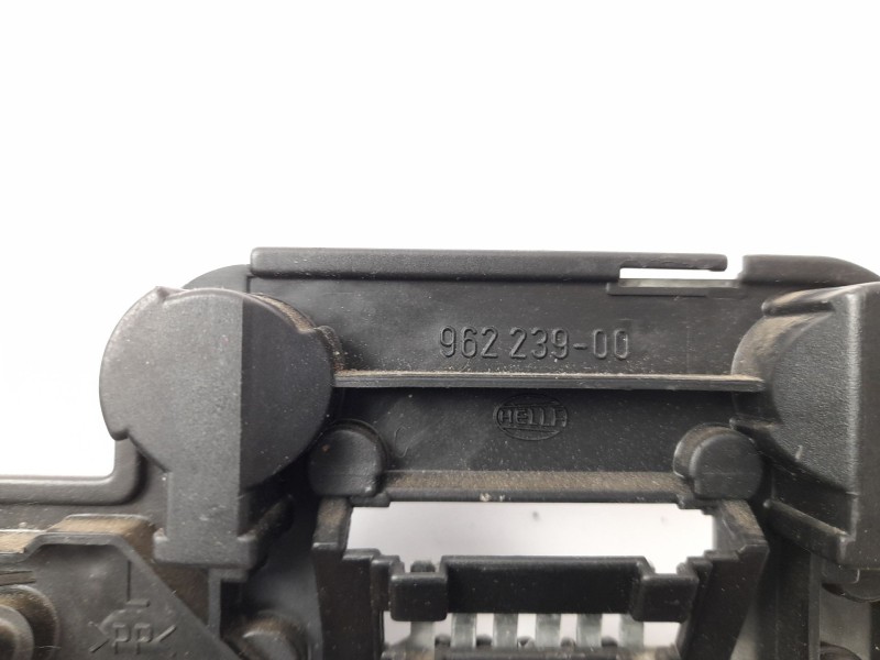 Recambio de portalamparas para seat ibiza ii (6k1) 1.4 referencia OEM IAM 96223900  