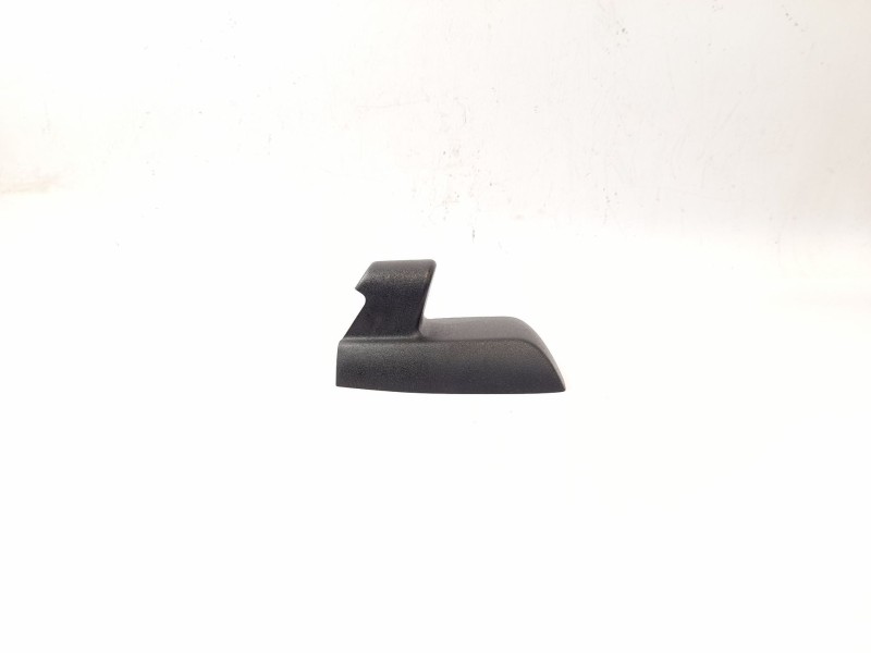 Recambio de moldura para ford mondeo iii (b5y) 2.0 tdci referencia OEM IAM 3S7117D568AB  