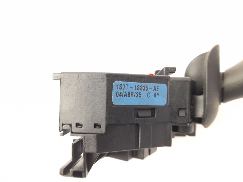 Recambio de mando intermitentes para ford mondeo iii (b5y) 2.0 tdci referencia OEM IAM 1S7T13335AE  