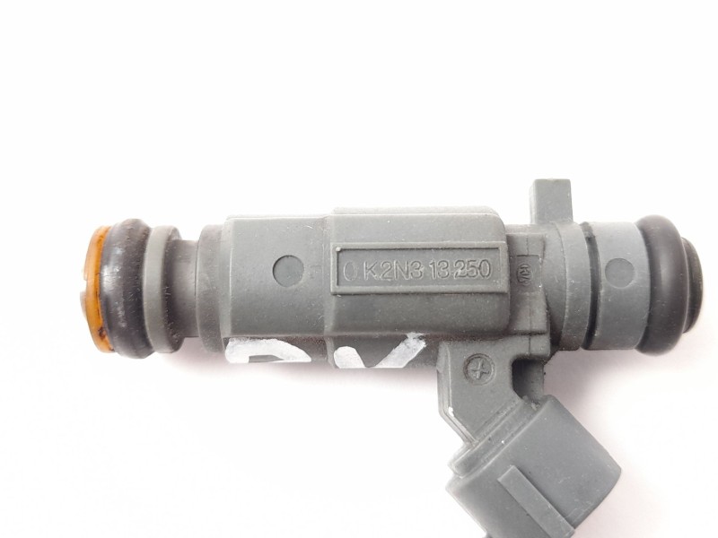 Recambio de inyector para kia shuma ii sedán (fb) 1.6 referencia OEM IAM 0K2N313250  