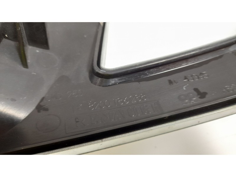 Recambio de rejilla delantera para nissan kubistar (x76) 1.5 dci referencia OEM IAM 8200186288  