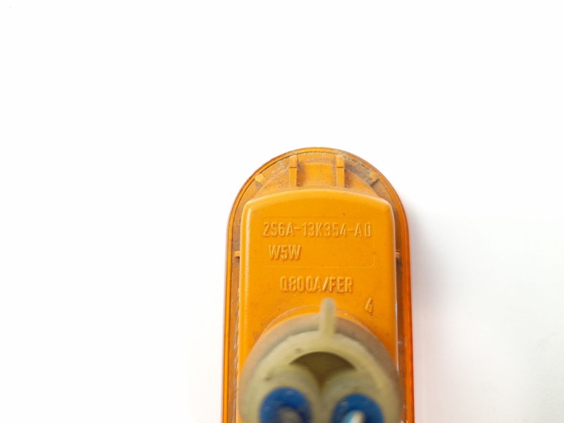 Recambio de piloto lateral derecho para ford fiesta v (jh_jd)1.4tdci referencia OEM IAM 2S6A13K354AD  