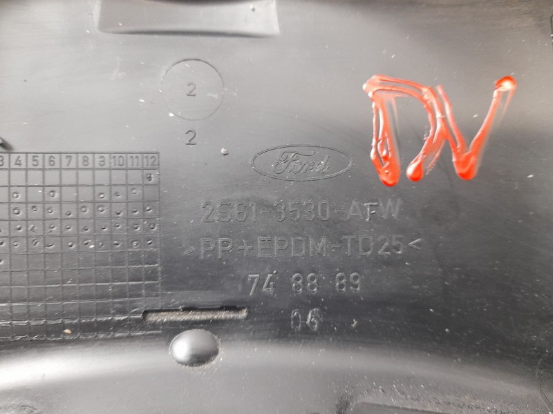 Recambio de moldura para ford fiesta v (jh_jd)1.4tdci referencia OEM IAM 2S613530AFW  