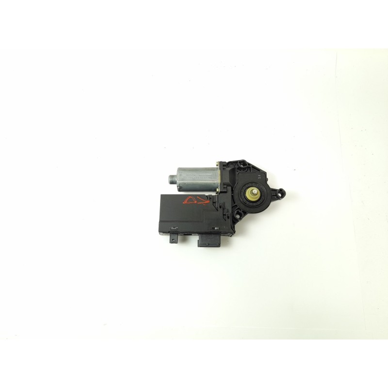 Recambio de motor elevalunas delantero derecho para peugeot 307 3p xs. 2.0 hd referencia OEM IAM 9637131180  
