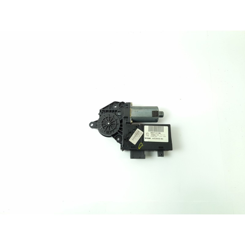 Recambio de motor elevalunas delantero derecho para peugeot 307 3p xs. 2.0 hd referencia OEM IAM 9637131180  