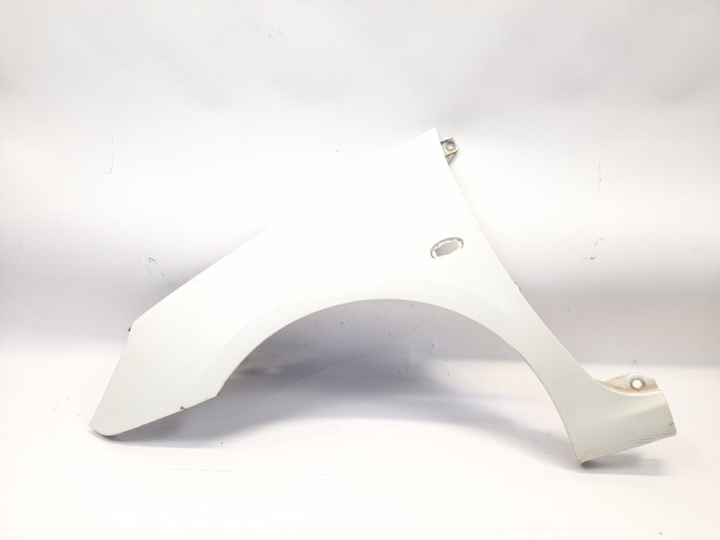 Recambio de aleta delantera izquierda para peugeot 307 3p xs. 2.0 hd referencia OEM IAM   