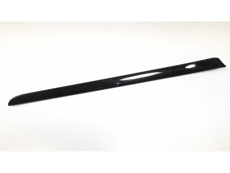 Recambio de moldura para audi a4 avant (8e) 1.9 tdi referencia OEM IAM 8E0867410  