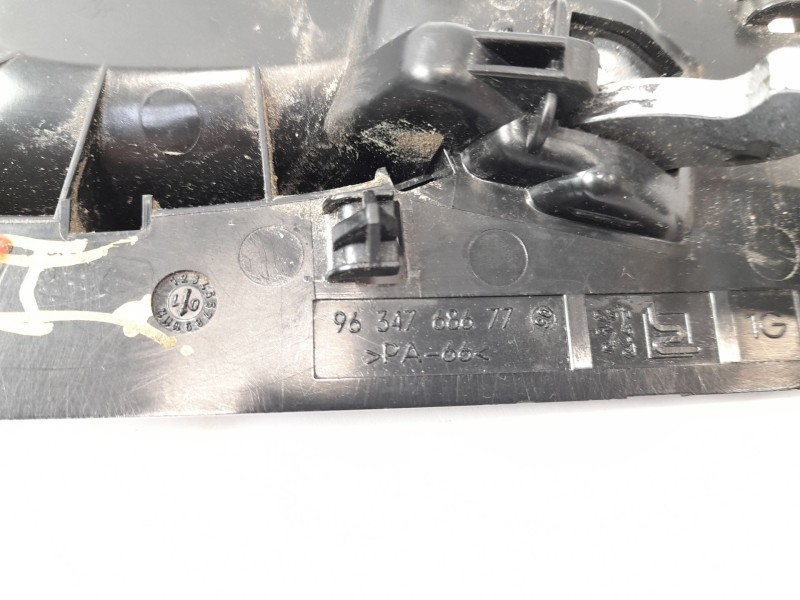 Recambio de maneta interior delantera izquierda para peugeot 307 3p xs. 2.0 hd referencia OEM IAM 9634768677  