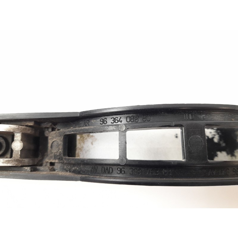 Recambio de maneta exterior delantera derecha para peugeot 307 3p xs. 2.0 hd referencia OEM IAM 9636408880  