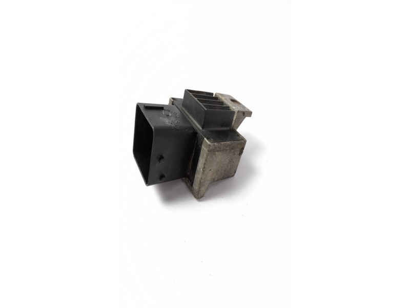 Recambio de caja precalentamiento para renault scenic ii 1.5 dci diesel referencia OEM IAM 9640469680  
