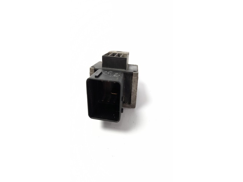 Recambio de caja precalentamiento para renault scenic ii 1.5 dci diesel referencia OEM IAM 9640469680  