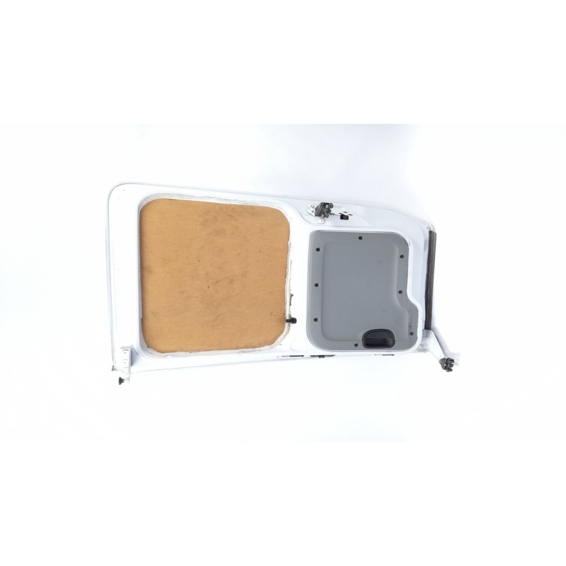 Recambio de puerta lateral corredera derecha para nissan kubistar (x76) 1.5 dci referencia OEM IAM   