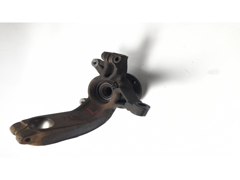Recambio de mangueta delantera izquierda para renault scenic ii 1.5 dci diesel referencia OEM IAM   