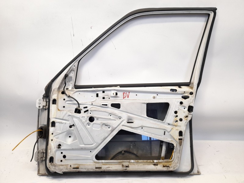 Recambio de puerta delantera derecha para mercedes-benz 190 (w201) e 2.0 referencia OEM IAM   
