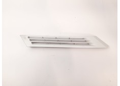 Recambio de moldura para mercedes-benz 190 (w201) e 2.0 referencia OEM IAM 2016980189SP  