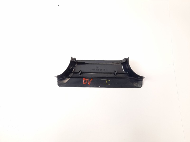 Recambio de moldura para mercedes-benz 190 (w201) e 2.0 referencia OEM IAM 2016920122  