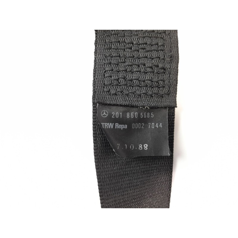 Recambio de enganche cinturon seguridad trasero central para mercedes-benz 190 (w201) e 2.0 referencia OEM IAM 2018605685  