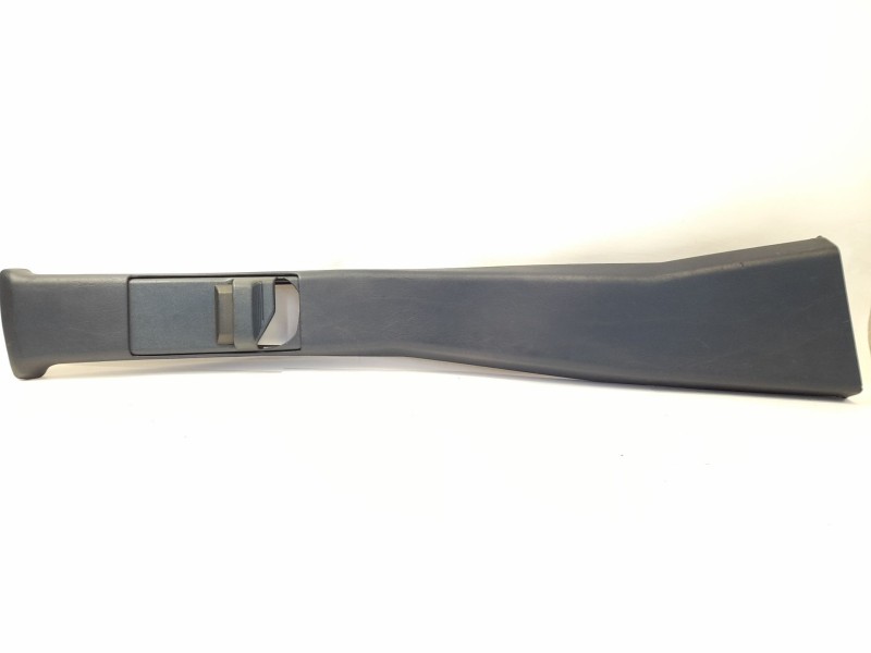 Recambio de moldura para mercedes-benz 190 (w201) e 2.0 referencia OEM IAM 2016921889R  