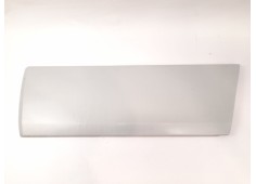 Recambio de moldura para mercedes-benz 190 (w201) e 2.0 referencia OEM IAM 2016905740L  
