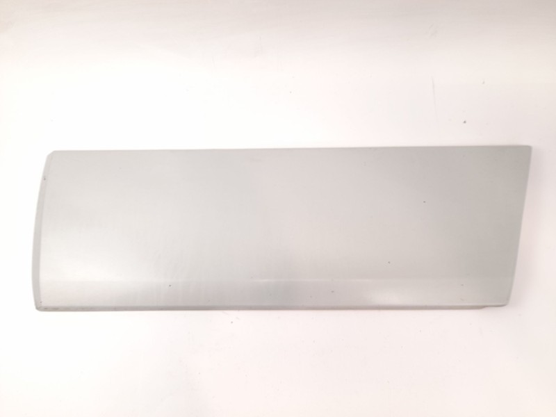 Recambio de moldura para mercedes-benz 190 (w201) e 2.0 referencia OEM IAM 2016905740L  