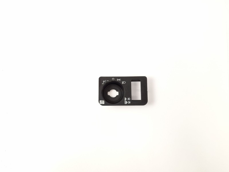 Recambio de moldura para mercedes-benz 190 (w201) e 2.0 referencia OEM IAM 2016890180  