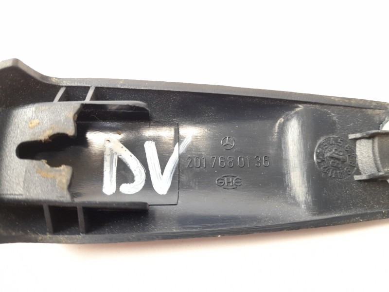 Recambio de moldura para mercedes-benz 190 (w201) e 2.0 referencia OEM IAM 2017680136  