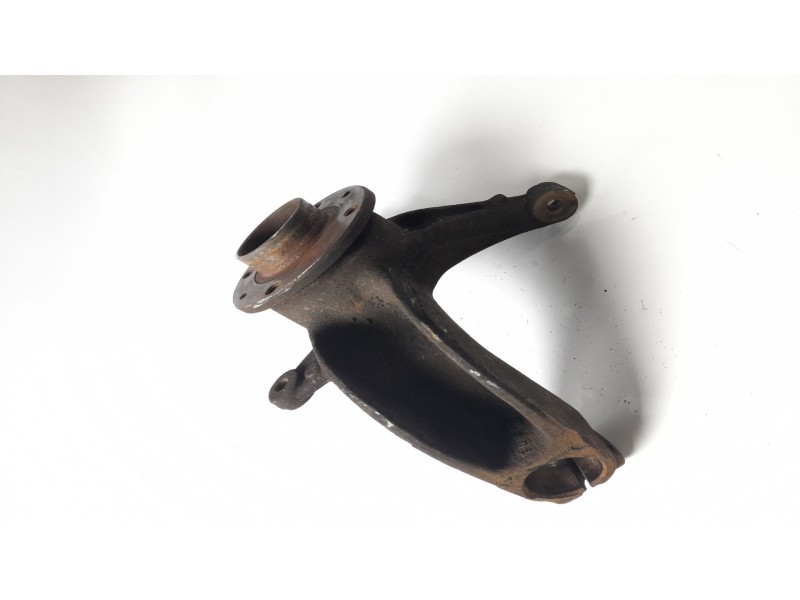 Recambio de mangueta delantera derecha para renault scenic ii 1.5 dci diesel referencia OEM IAM   