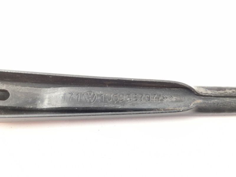 Recambio de brazo limpia trasero para seat ibiza (6k1) 1.9 sdi referencia OEM IAM 1J6955707A  
