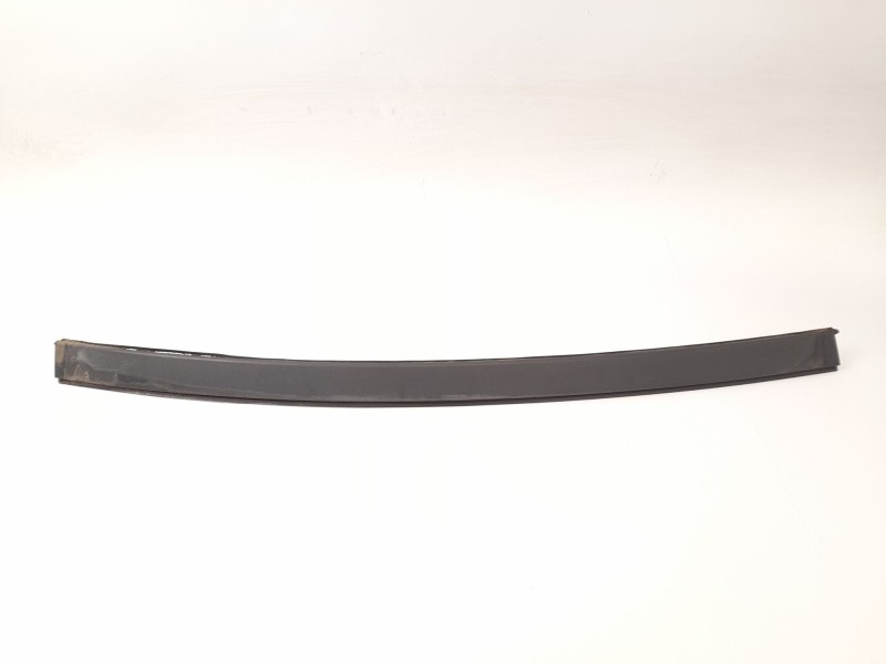 Recambio de moldura para mercedes-benz 190 (w201) e 2.0 referencia OEM IAM   