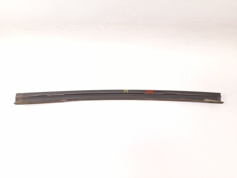 Recambio de moldura para mercedes-benz 190 (w201) e 2.0 referencia OEM IAM   