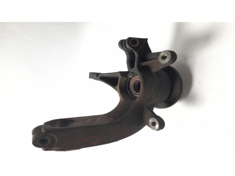 Recambio de mangueta delantera derecha para renault scenic ii 1.5 dci diesel referencia OEM IAM   