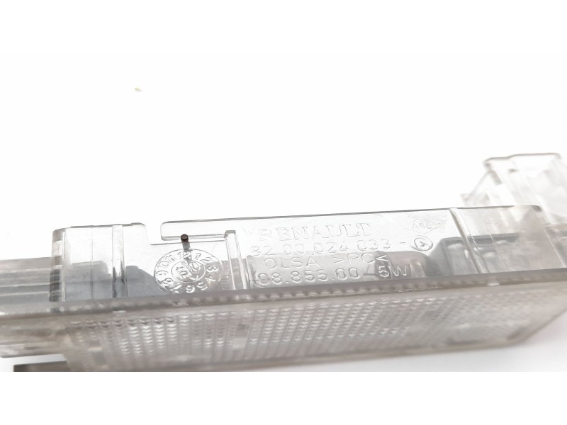 Recambio de luz interior para renault scenic ii 1.5 dci diesel referencia OEM IAM 8200024033  