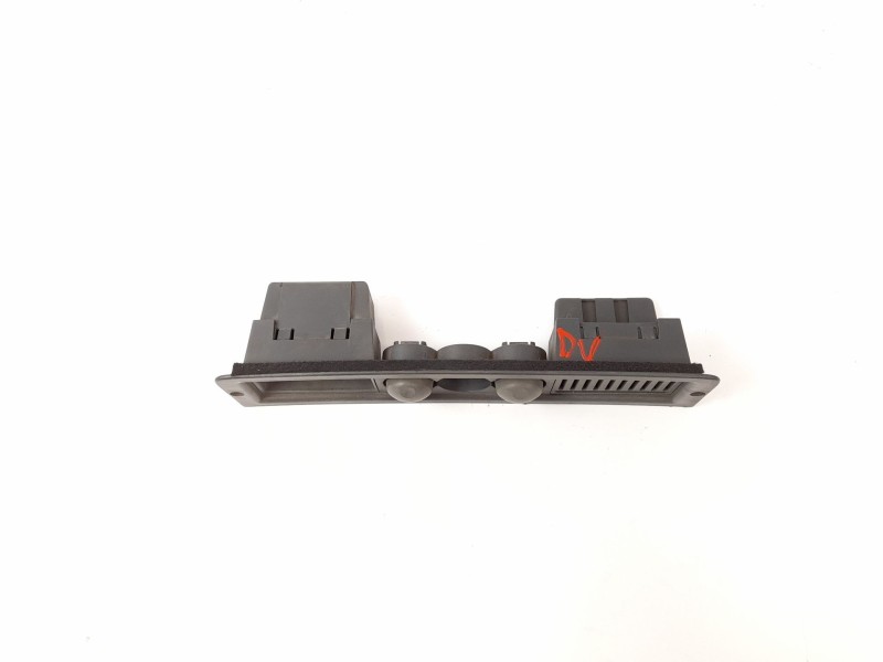 Recambio de moldura para fiat ducato furgoneta (230_) 2.8 tdi referencia OEM IAM 1303456070  