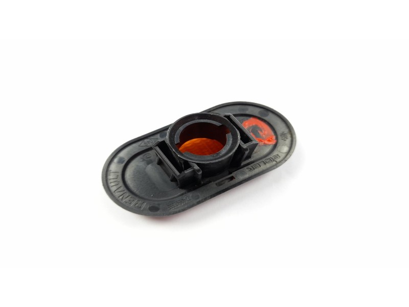 Recambio de piloto lateral derecho para nissan kubistar (x76) 1.5 dci referencia OEM IAM 7700847333  