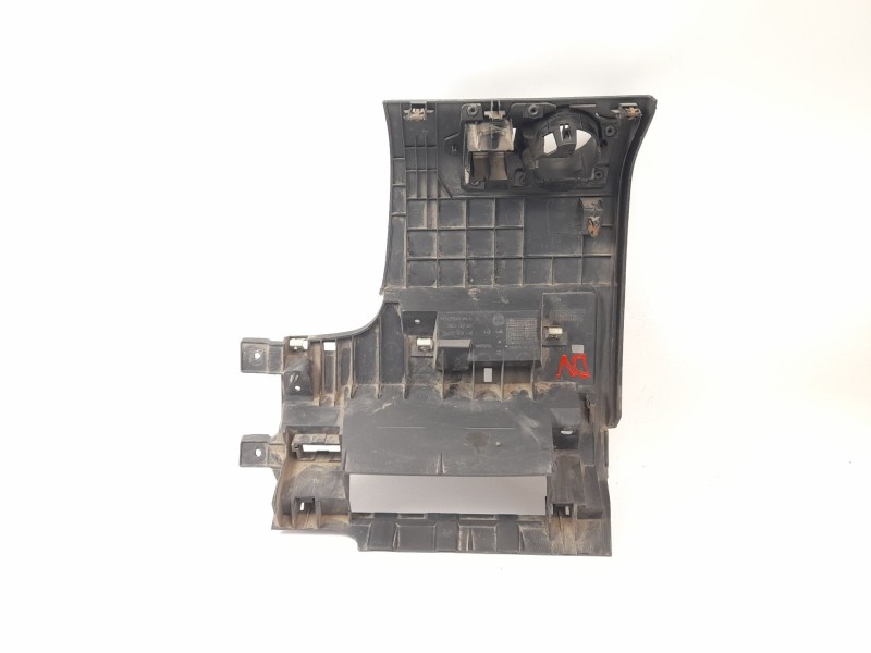Recambio de moldura para volkswagen caddy iii monospace (2kb, 2kj, 2cb, 2cj) 1.9 tdi referencia OEM IAM 2K1858367E  