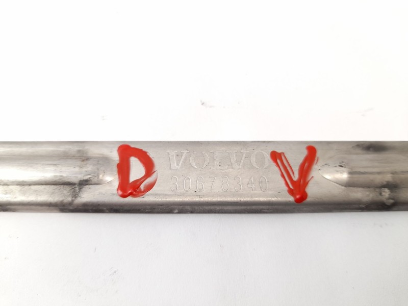 Recambio de soporte faro izquierdo para volvo s80 ii (124) d5 awd referencia OEM IAM 30678340  