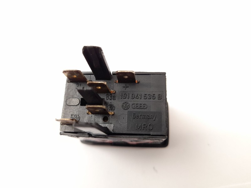 Recambio de boton antiniebla para volkswagen jetta ii (19e, 1g2, 165) 1.6 referencia OEM IAM 191941535B  