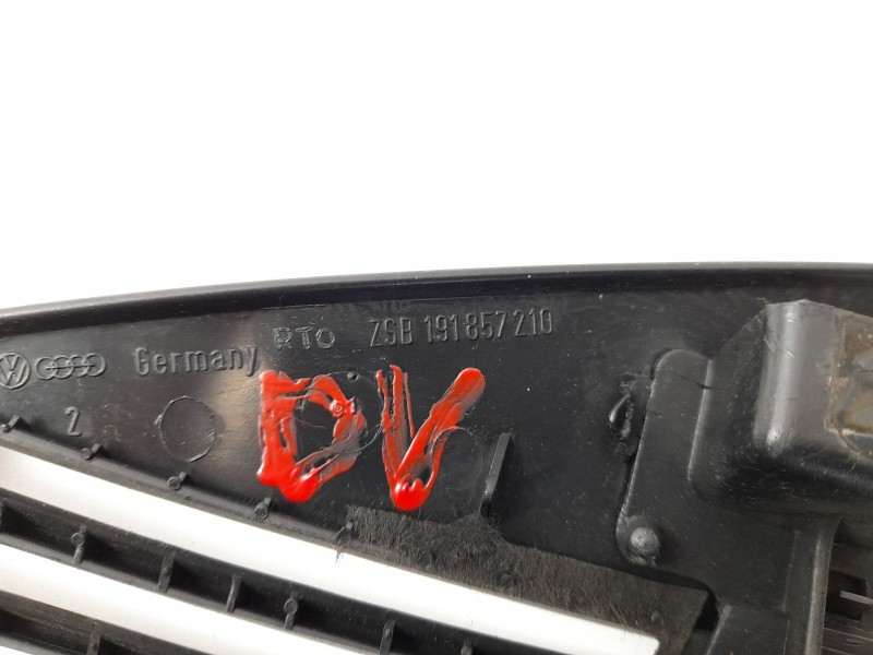 Recambio de moldura para volkswagen jetta ii (19e, 1g2, 165) 1.6 referencia OEM IAM 191857210  