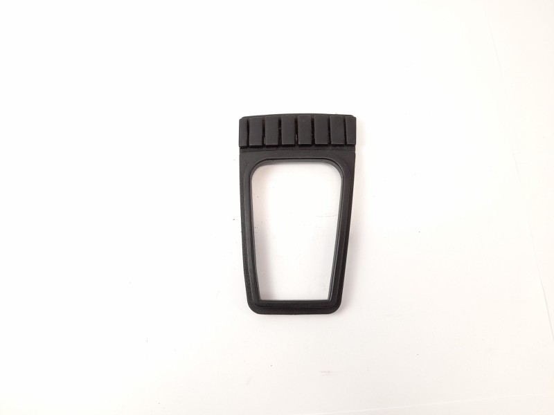 Recambio de moldura para volkswagen jetta ii (19e, 1g2, 165) 1.6 referencia OEM IAM 191863216  