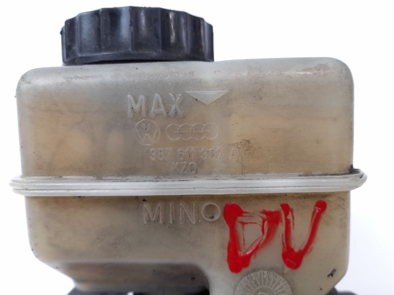 Recambio de bomba freno para volkswagen jetta ii (19e, 1g2, 165) 1.6 referencia OEM IAM 357611307A  