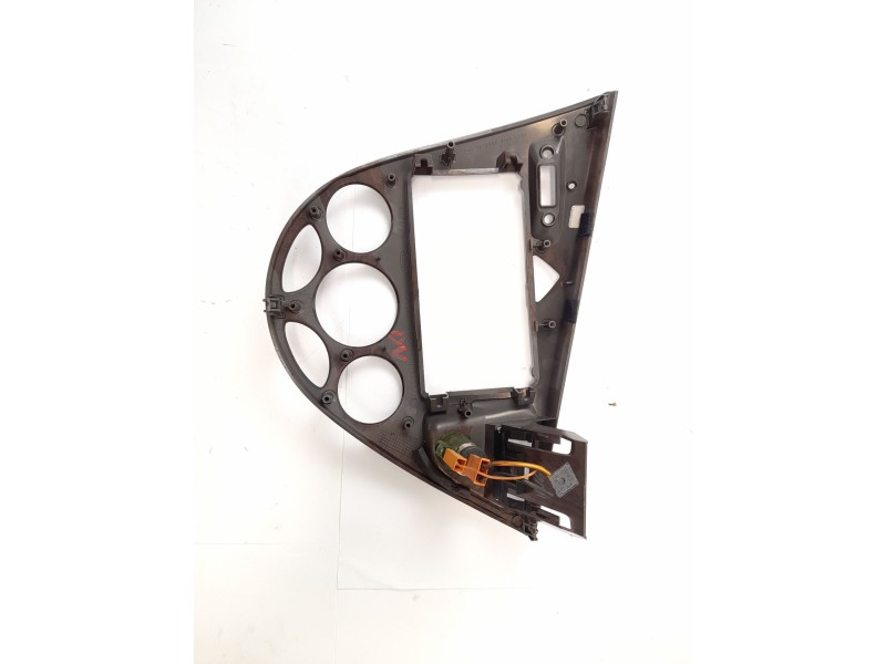 Recambio de moldura para ford focus ranchera familiar (dnw) 1.8 turbo di / tddi referencia OEM IAM 98ABA046A04A  