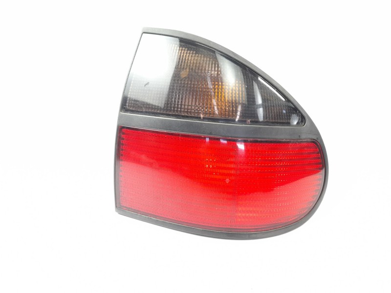 Recambio de piloto trasero derecho para renault laguna (b56) 2.2 dt (b569) referencia OEM IAM 7700820051  