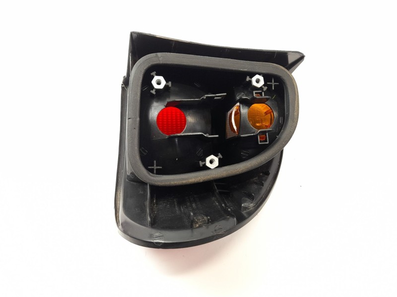 Recambio de piloto trasero izquierdo para renault laguna (b56) 2.2 dt (b569) referencia OEM IAM   