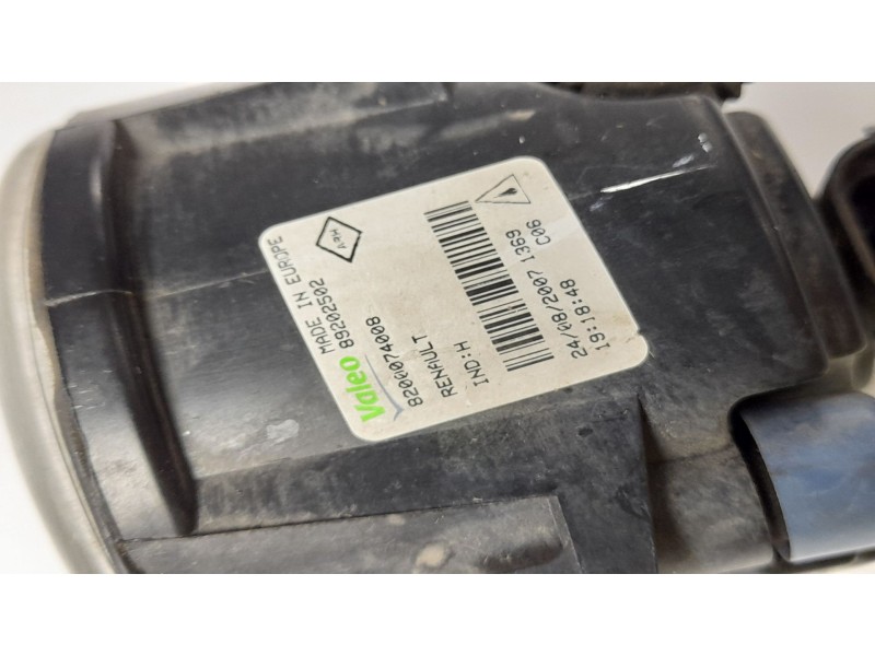 Recambio de faro antiniebla izquierdo para renault scenic ii 1.5 dci diesel referencia OEM IAM 8200074008 89202502 