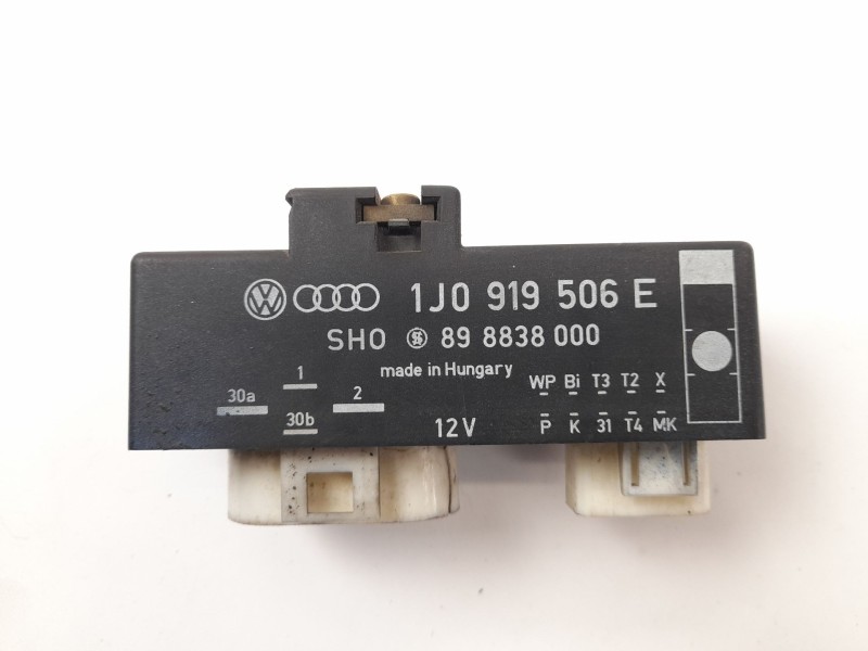 Recambio de caja precalentamiento para volkswagen golf iv berlina (1j1) 1.9 tdi referencia OEM IAM 1J0919506E  