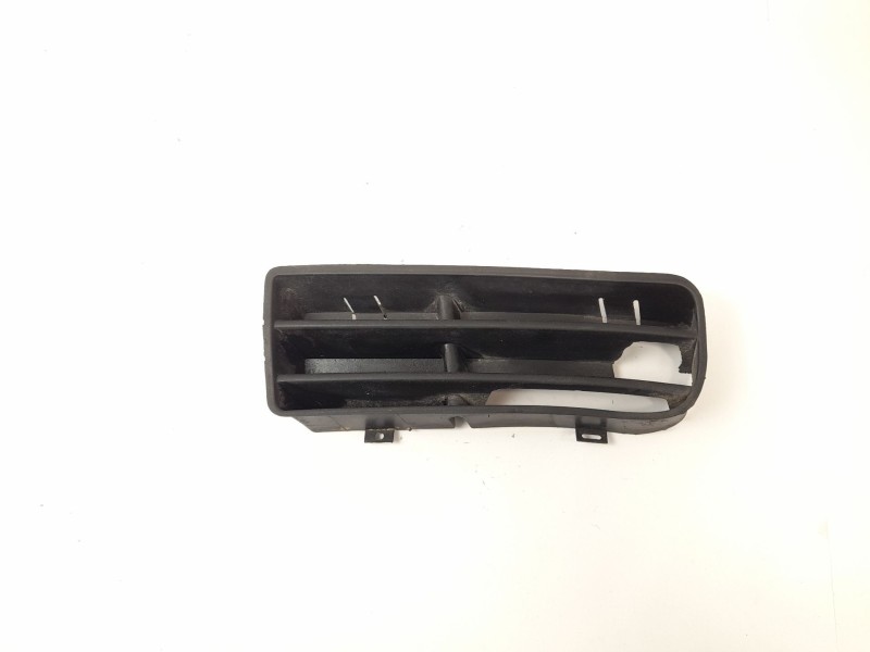 Recambio de rejilla paragolpes izquierdo para volkswagen golf iv berlina (1j1) 1.9 tdi referencia OEM IAM   